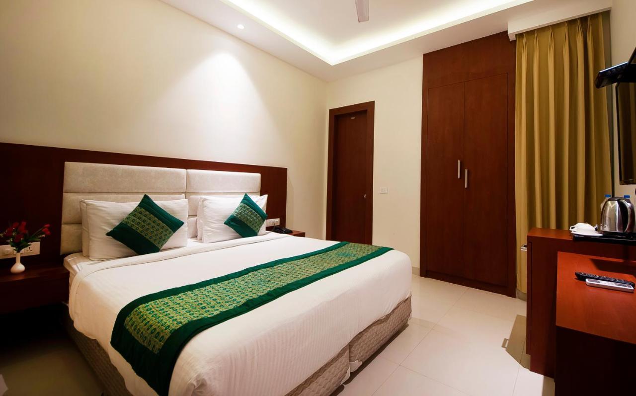 Hotel Z Suite-near Delhi Airport 4*