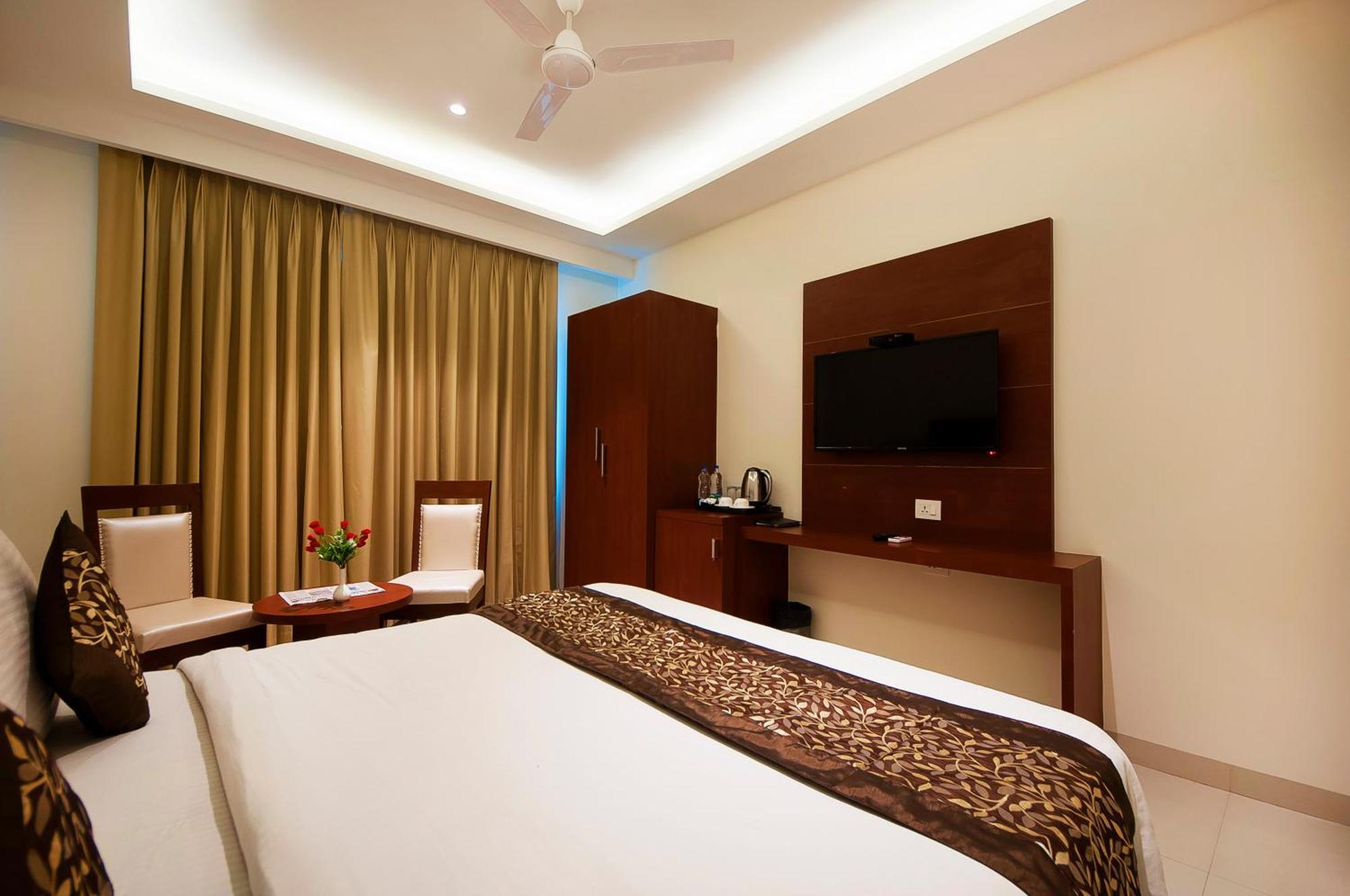 Hotel Z Suite-near Delhi Airport