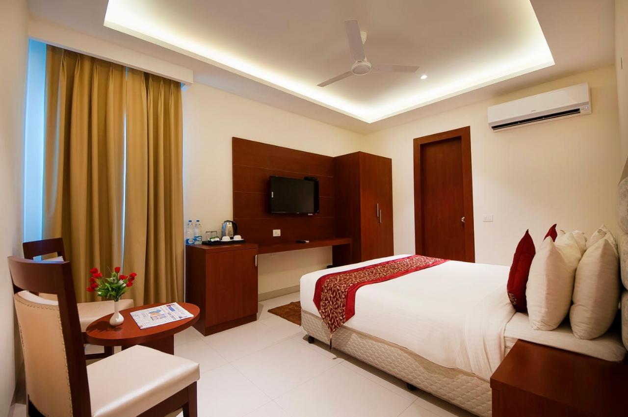 Z Suite-near Delhi Airport 4*